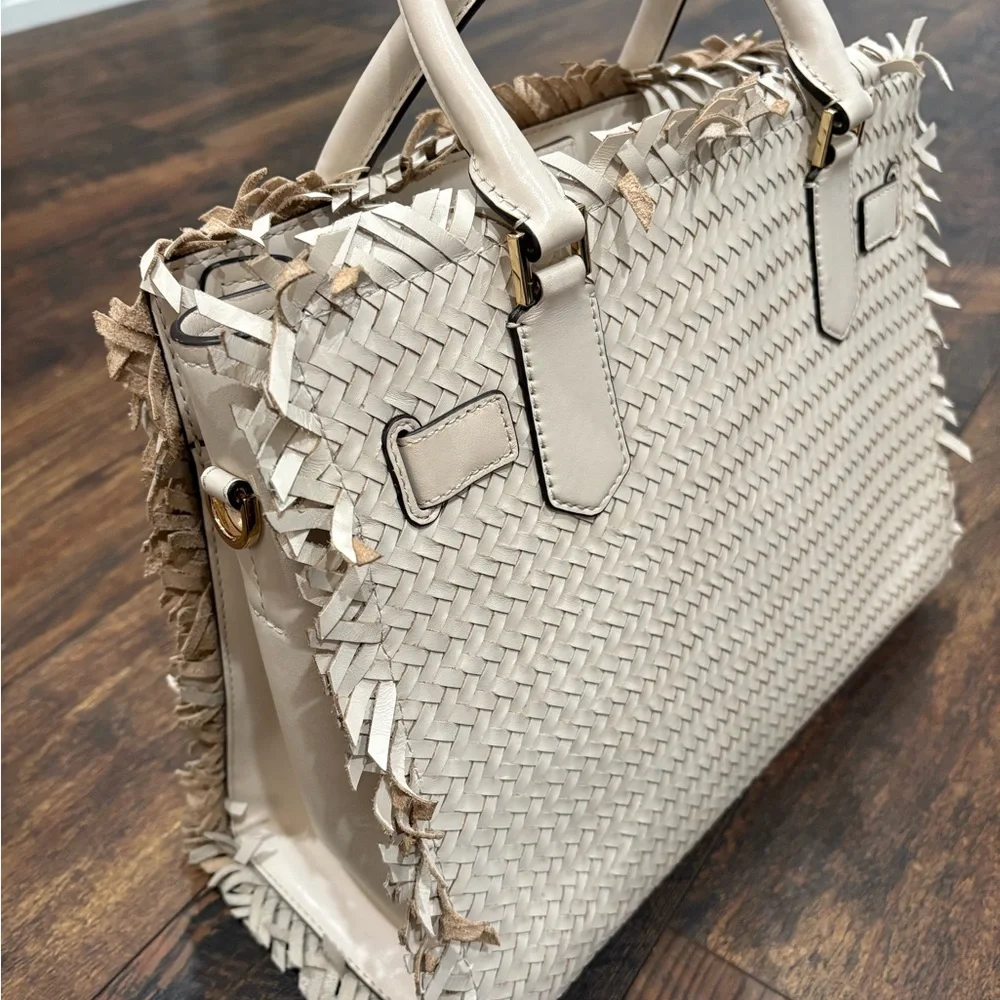 Michael Kors Hamilton woven EUC - Picture 3 of 14